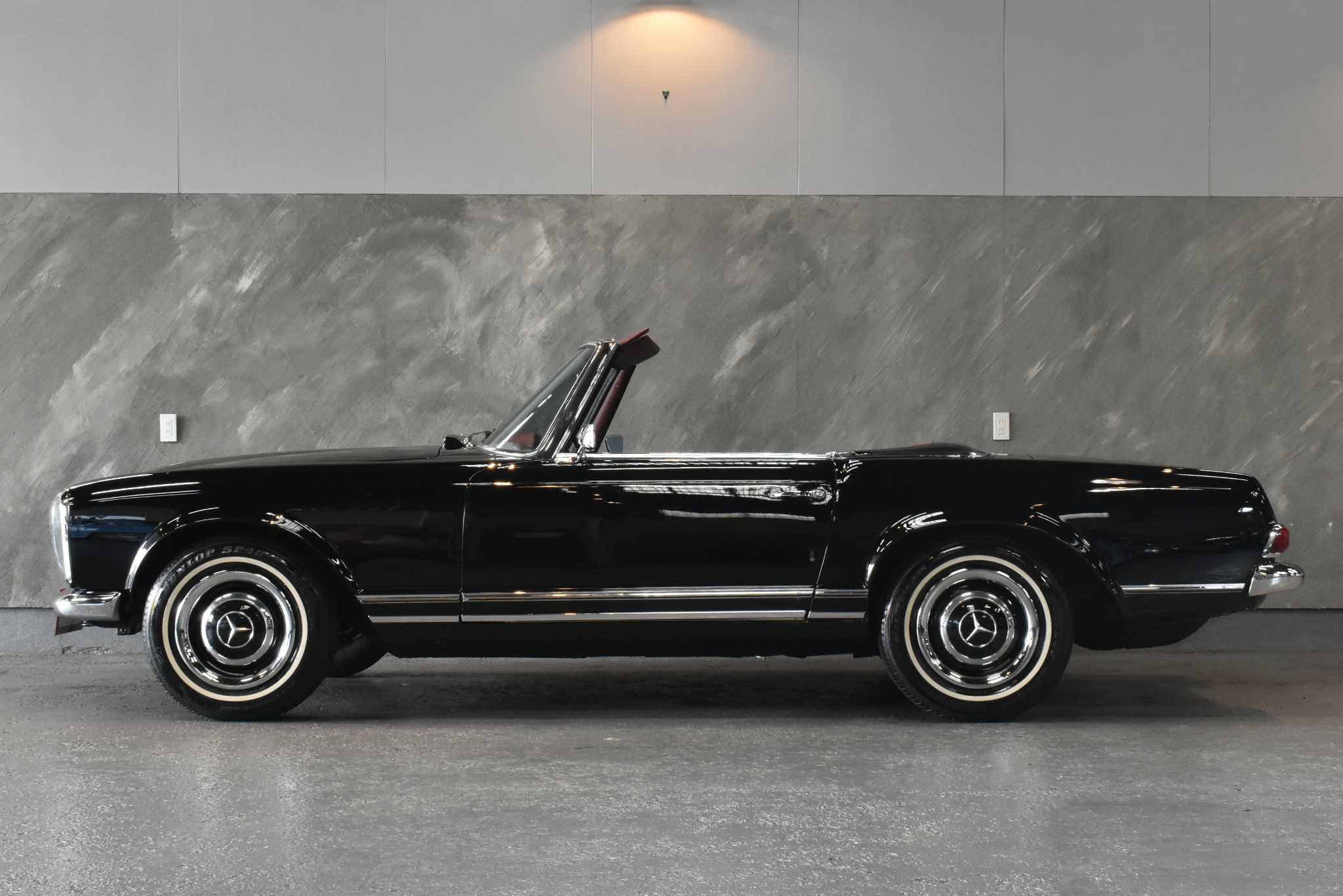 1964年 メルセデス・ベンツ 230SL 希少ZF社製 5MT - Vintage Car