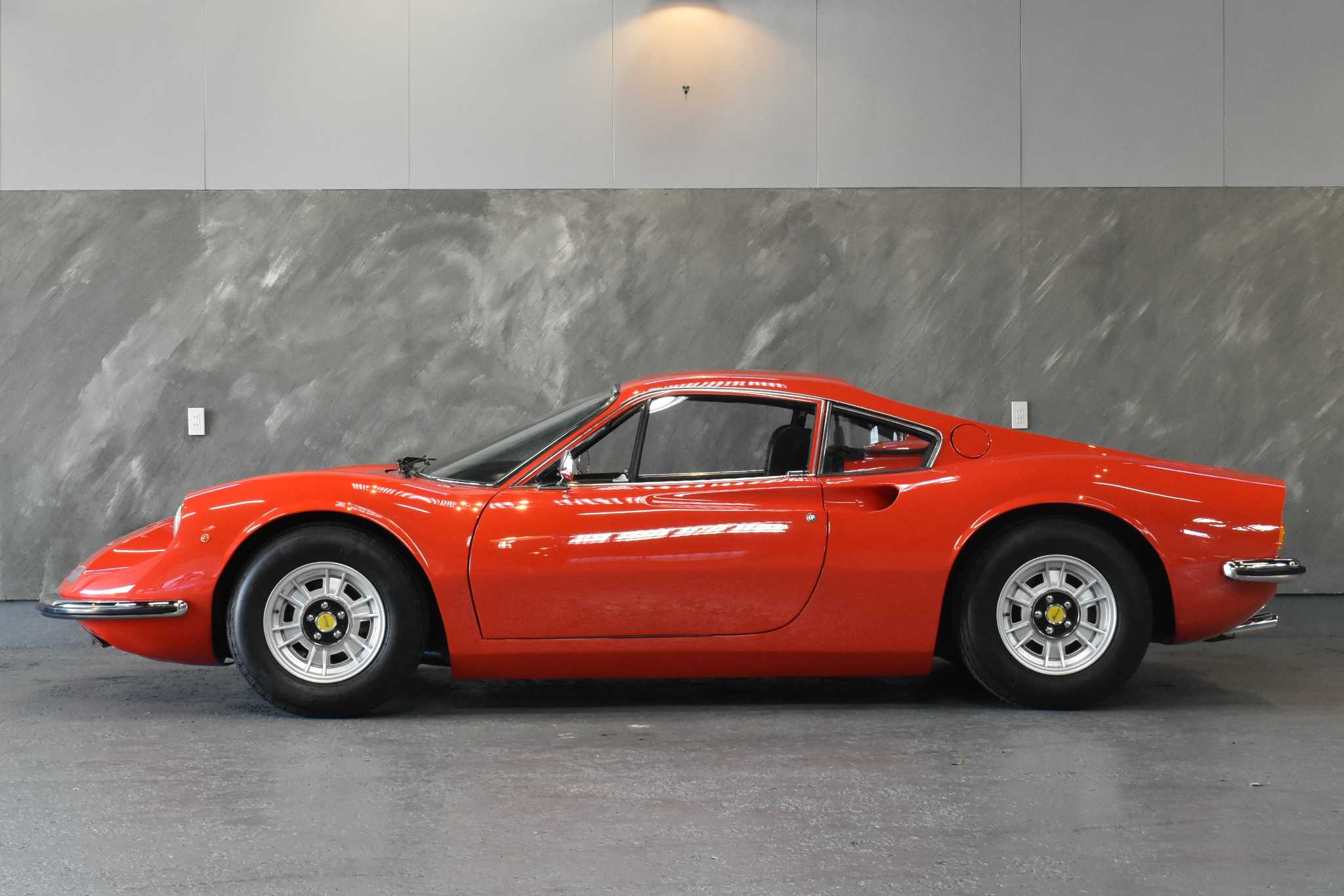 1973年 フェラーリ DINO246GT - Vintage Car VISCO｜北九州市小倉の